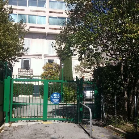 Apartment Saint Marc